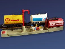 Faller e-Train, Play Train Oil-Station